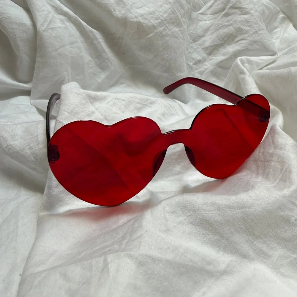 Women's Red Heart Shaped Glasses. One size.